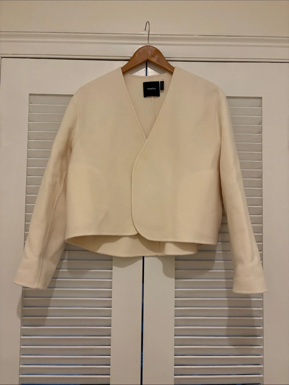 Theory cream ivory rounded crop wool cashmere jacket XS